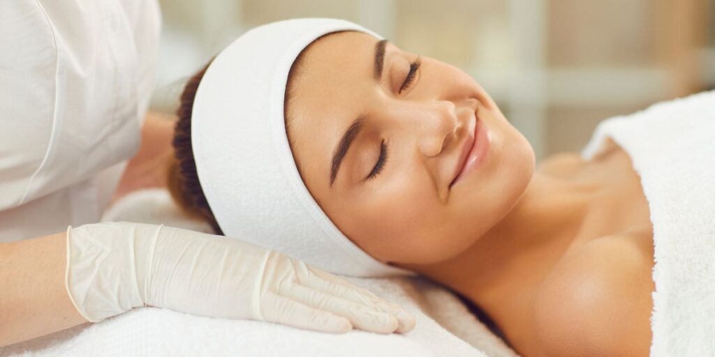 How to Take Care of Your Skin Before and After a Workout How to Take Care of Your Skin Before and After a Workout