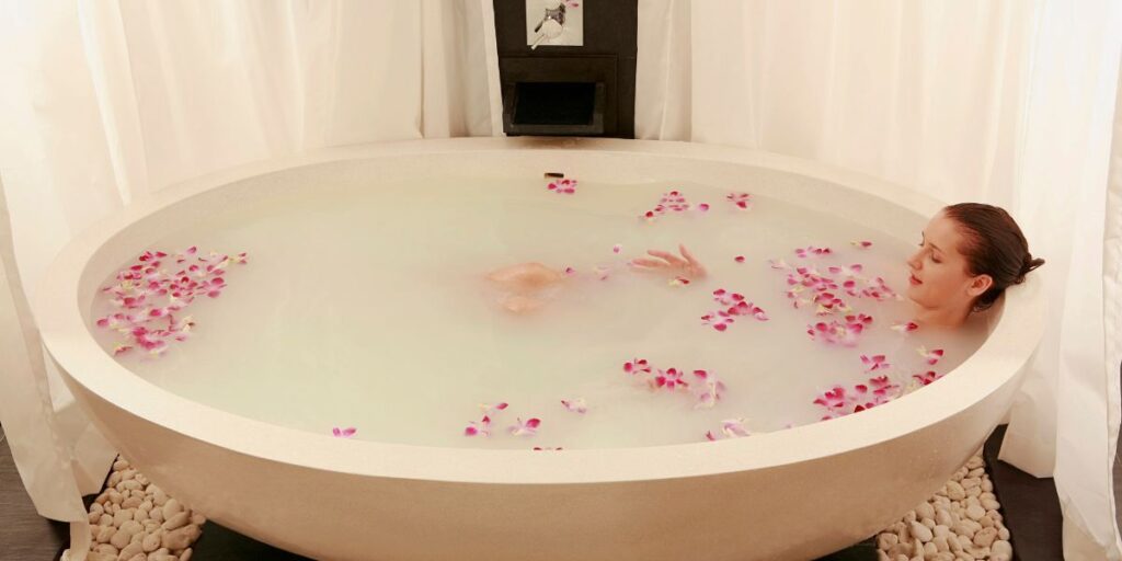 The Best Bath Soaks for Stress Relief and Muscle Recovery The Best Bath Soaks for Stress Relief and Muscle Recovery